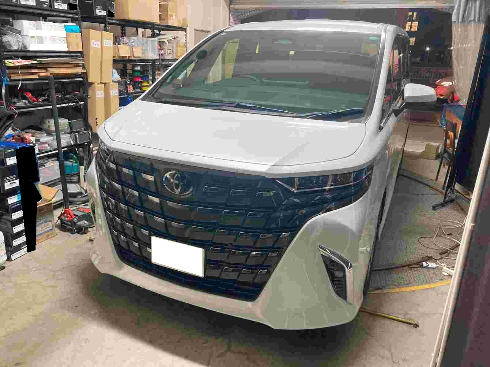 トヨタ　アルファード　カーセキュリティ取付　パンテーラを施工させていただきました。