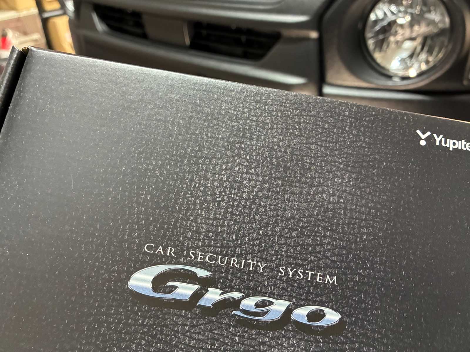 トヨタ　ハイエース　セキュリティ取付　車両盗難対策　施工させていただきました。