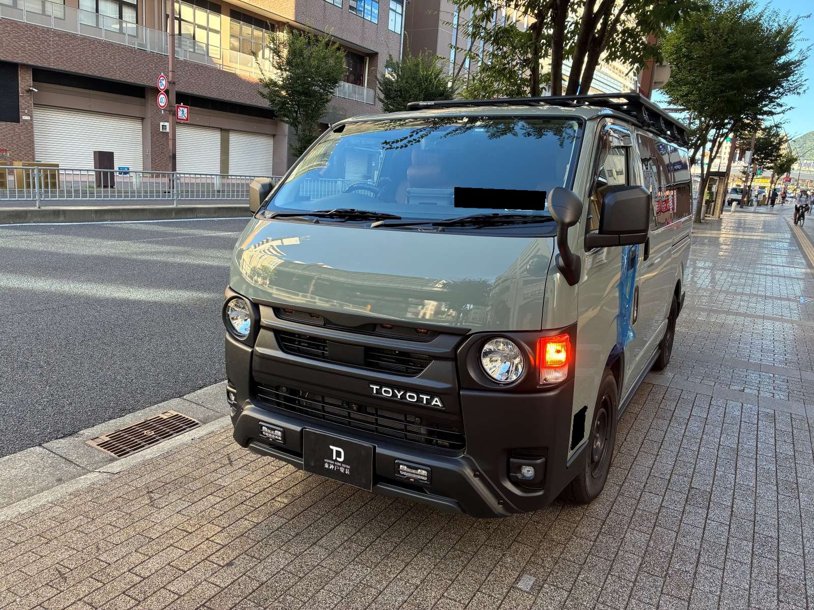 トヨタ　ハイエース　カーセキュリティ取付　パンテーラを取り付けさせていただきました。