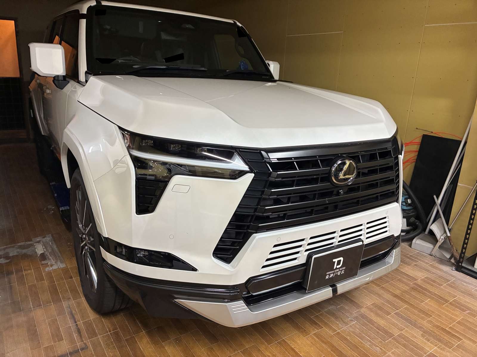 レクサスGX550にパンテーラを取り付けさせていただきました。