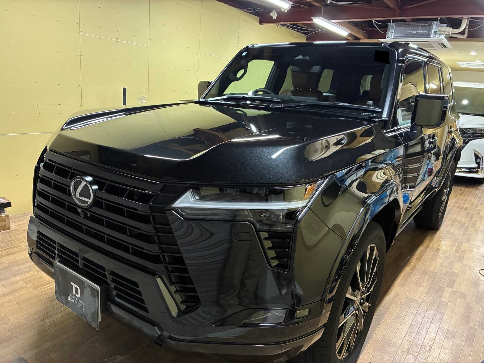LEXUS GX550にCANインベーダー対策、キーエミュレーター対策のセキュリティを施工させていただきました。