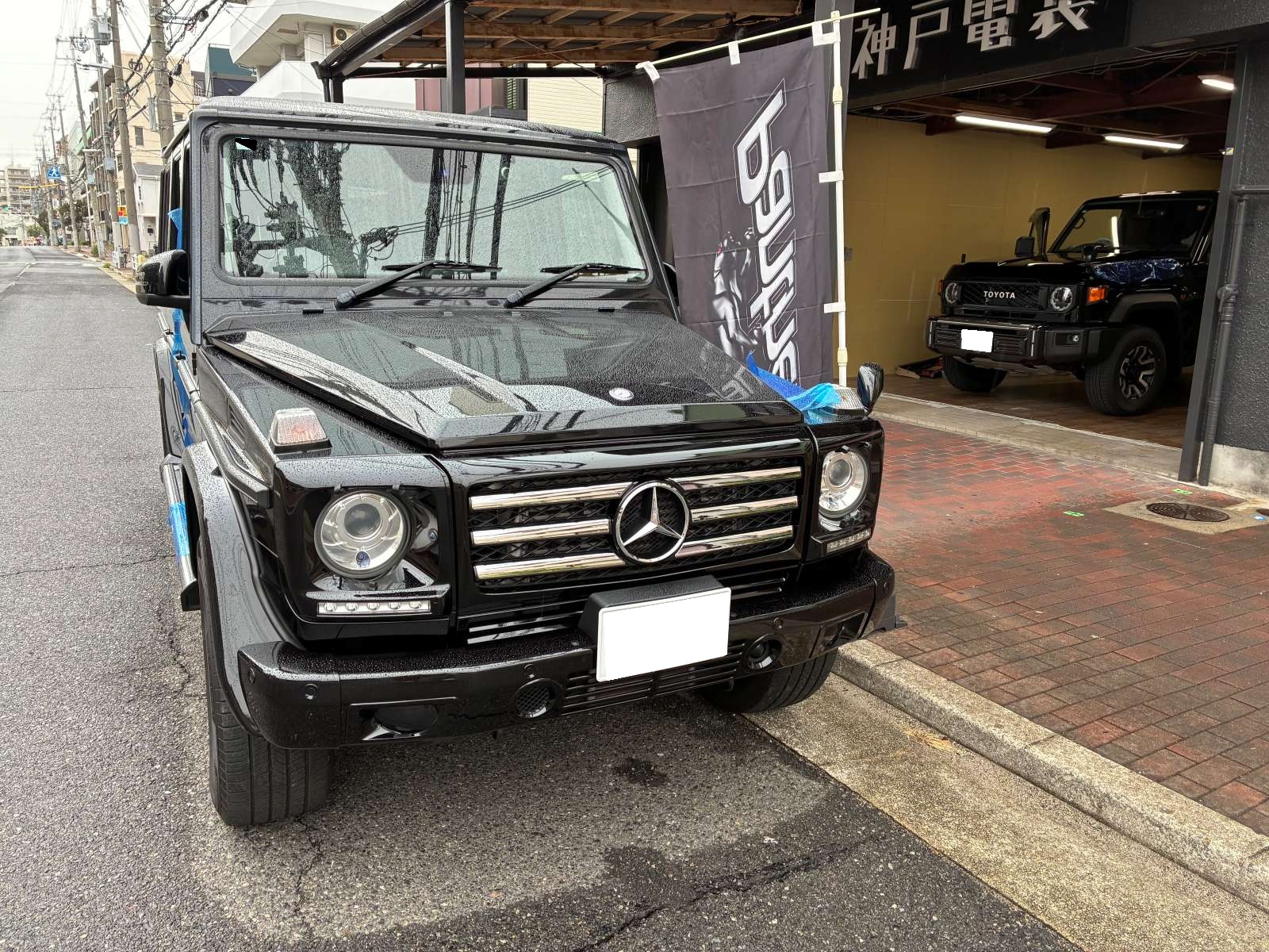 Mercedes Benz Gクラス　TVキャンセラー取り外しをご依頼いただきました。