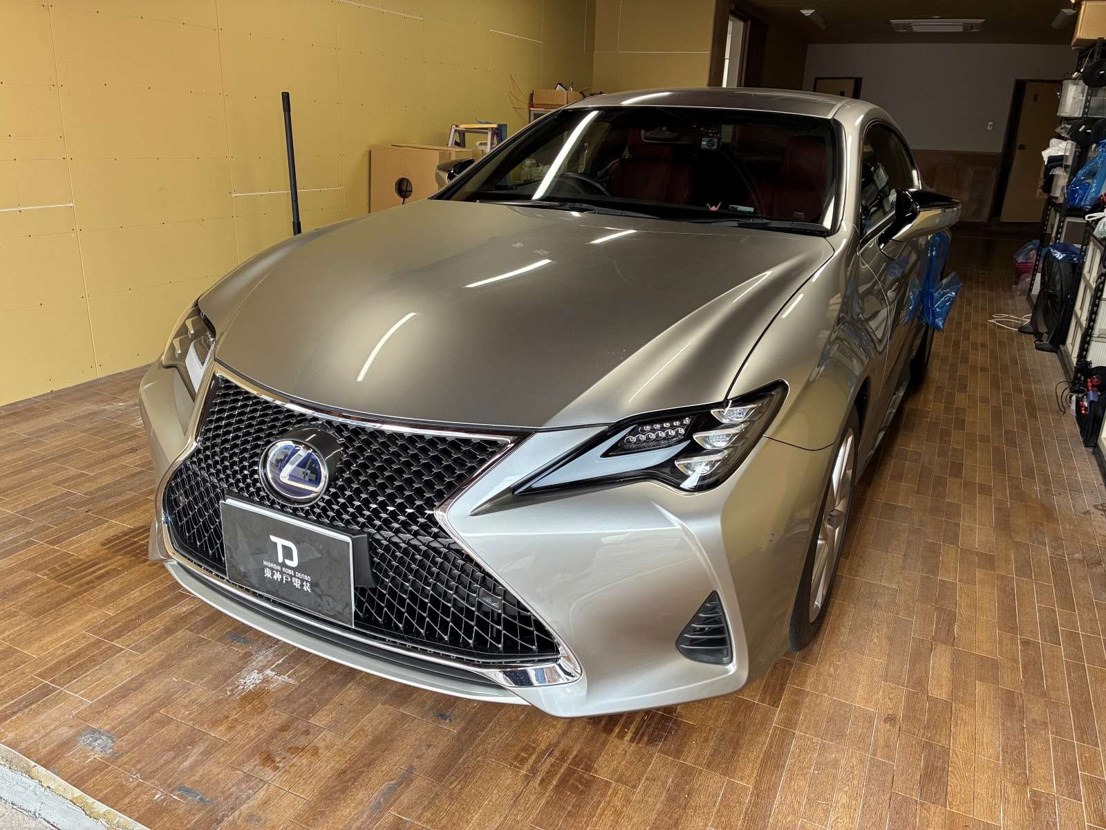 LEXUS RC300h その他電装系取付 ZQ-60AIを取り付けさせていただきました。
