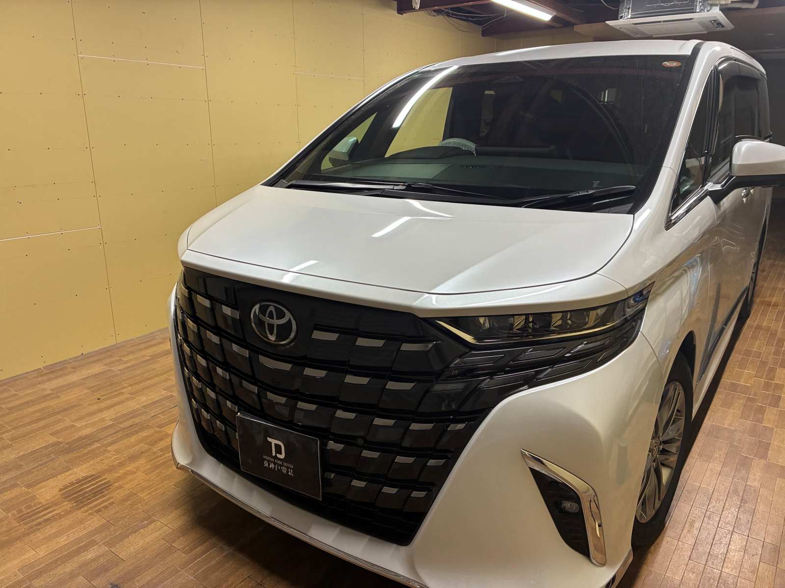 TOYOTA ALPHARD Panthera カーセキュリティ取付させていただきました。