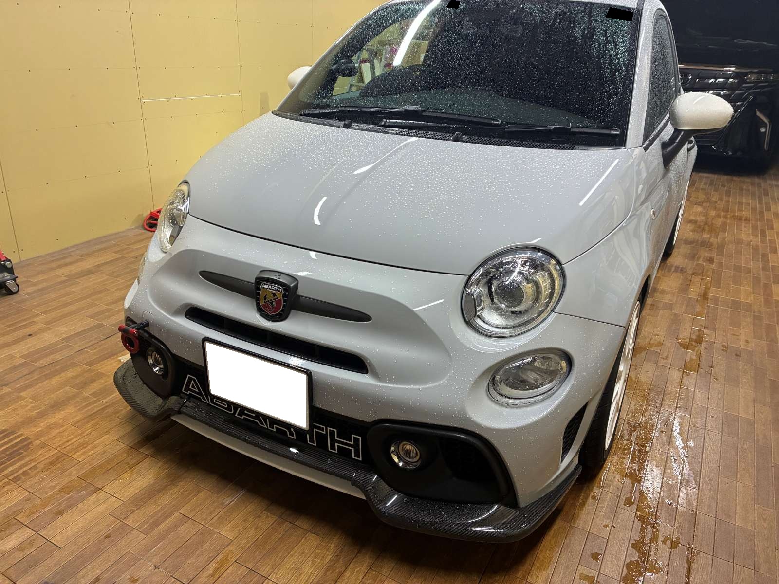 FIAT ABARTH 595 ESSEESSE その他電装系取付 ご依頼いただきました。