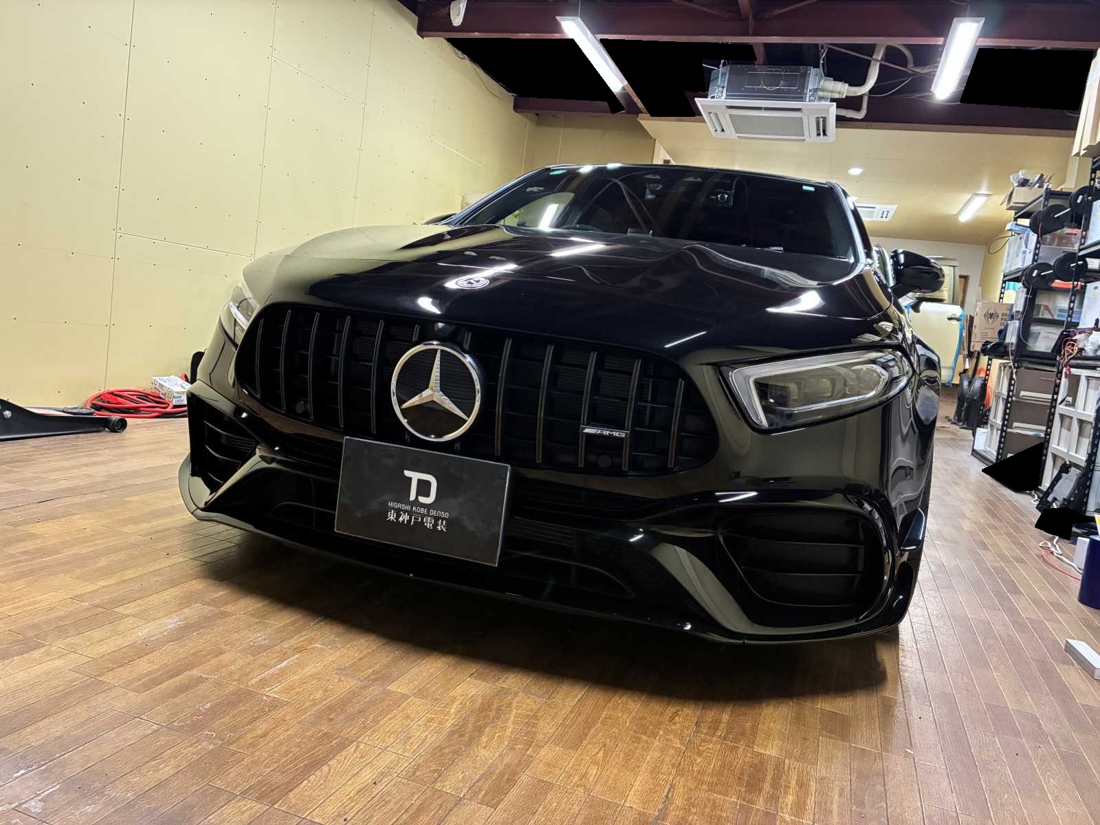 Mercedes Benz A-Class その他電装系取付ご依頼いただきました。