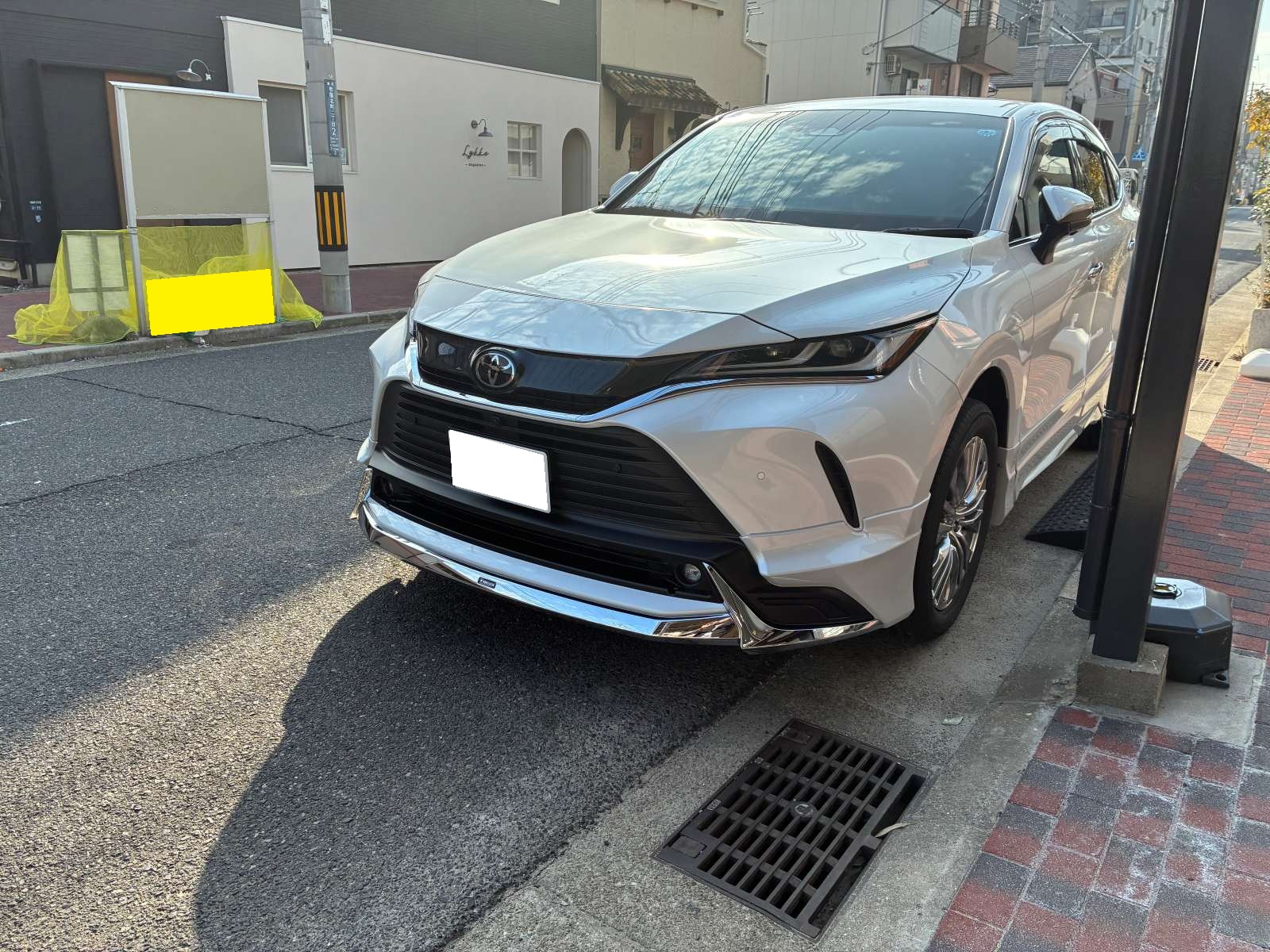 TOYOTA HARRIER その他電装系取付ご依頼いただきました。