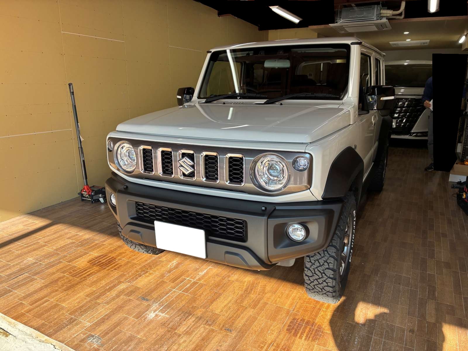 SUZUKI Jimny NOMADE その他電装系取付 ご依頼いただきました。