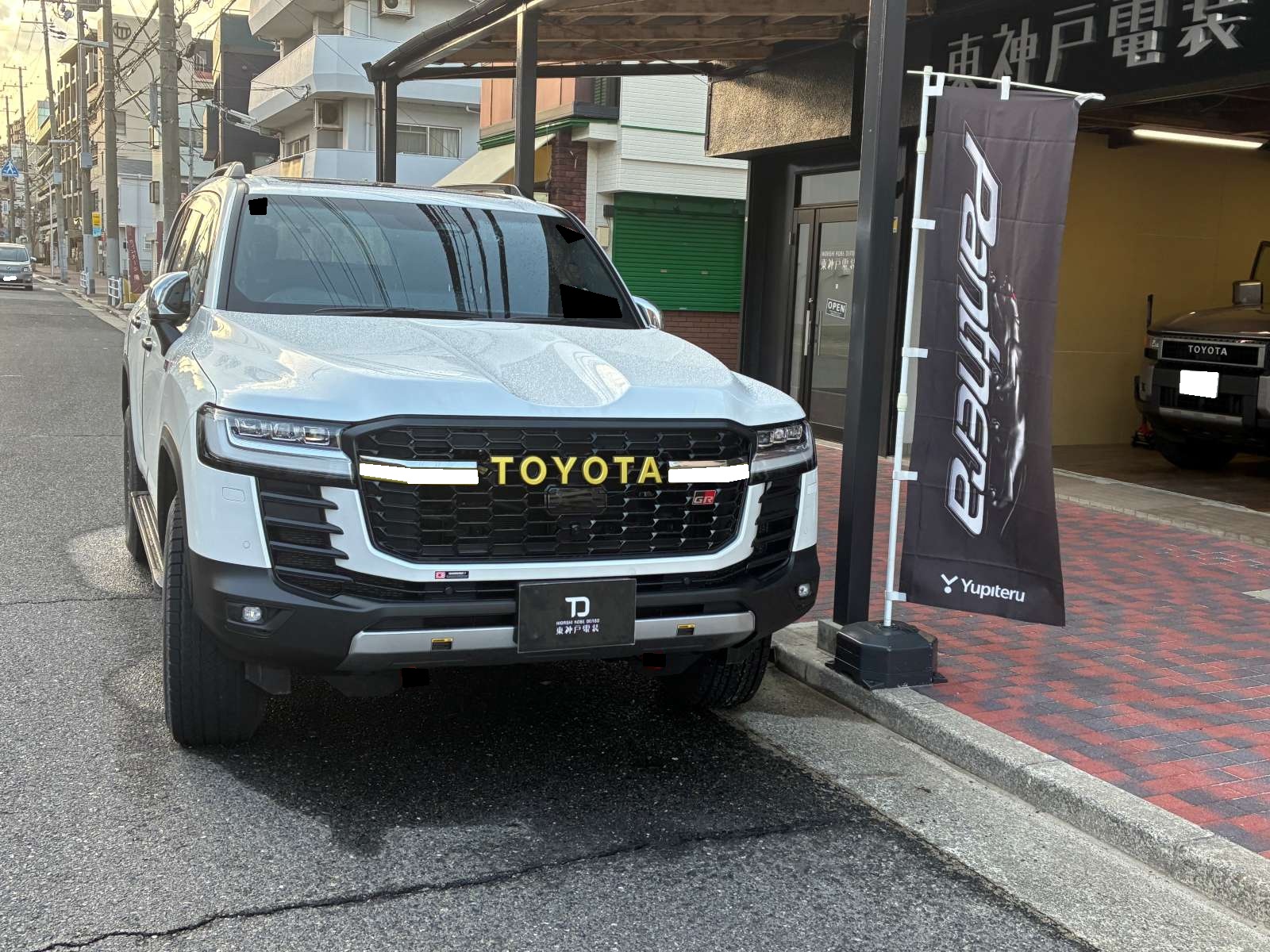 TOYOTA LAND CRUISER300 GRSPORT カーセキュリティ Pantheraを取付させていただきました。