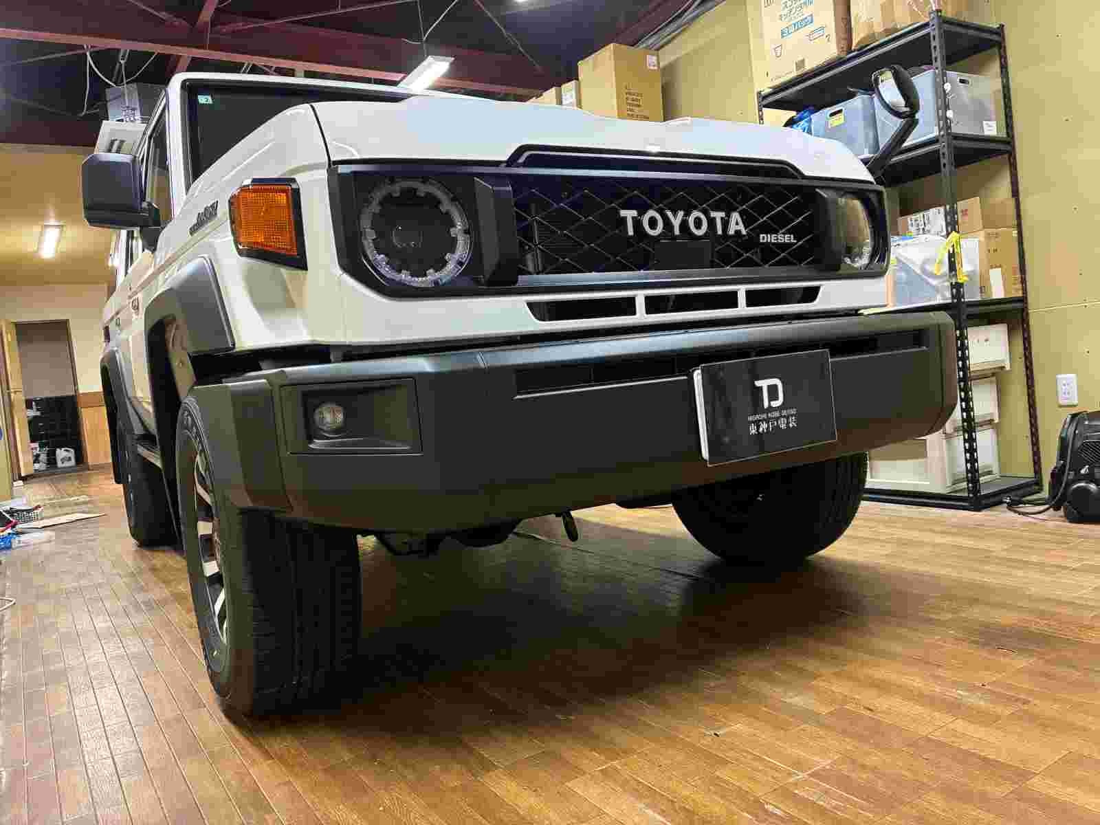 TOYOTA LAND CRUISER 70 カーセキュリティ取付 ご依頼いただきました。