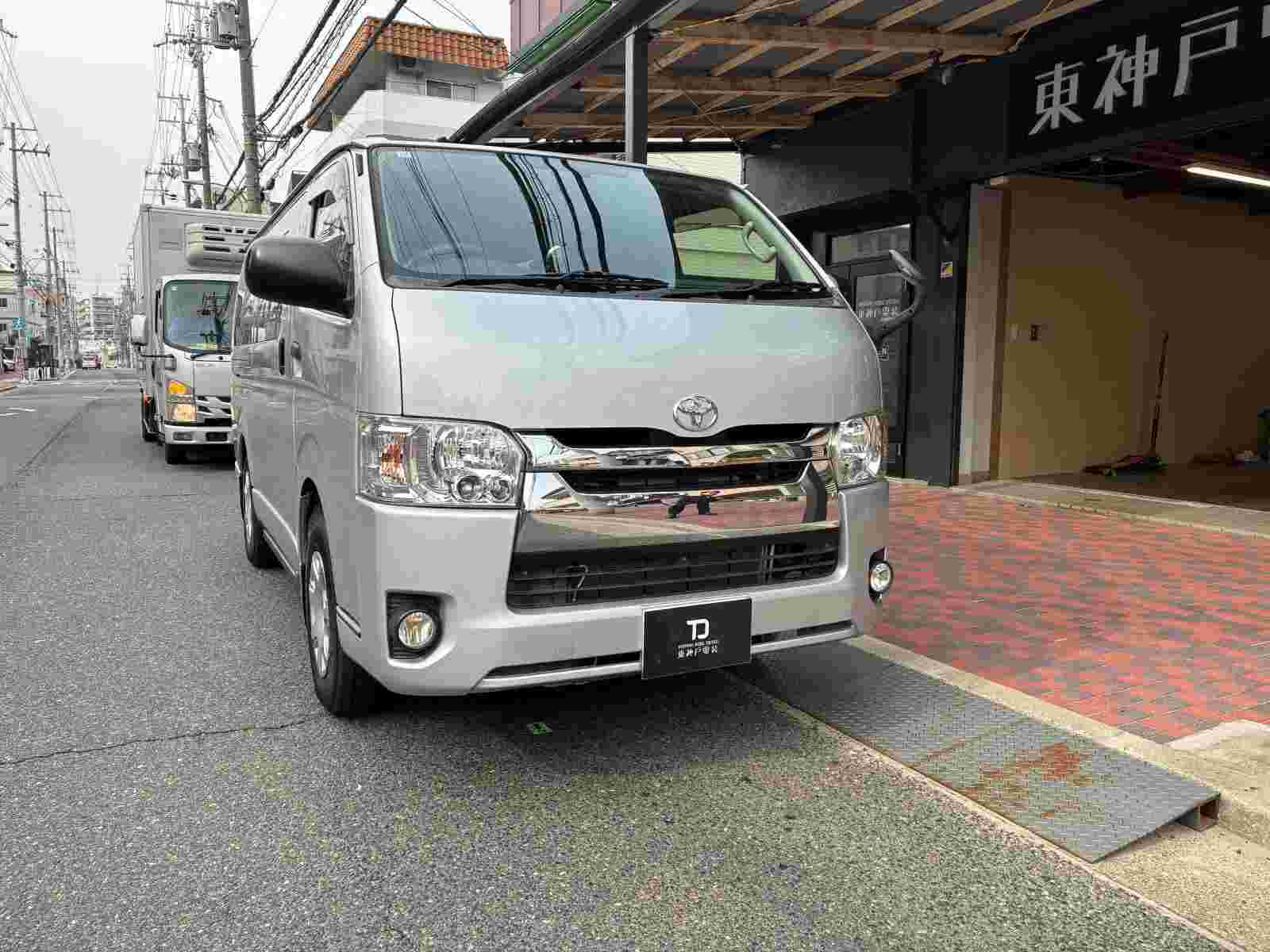 TOYOTA REGIUS ACE カーセキュリティPanthera その他電装系取付させていただきました。