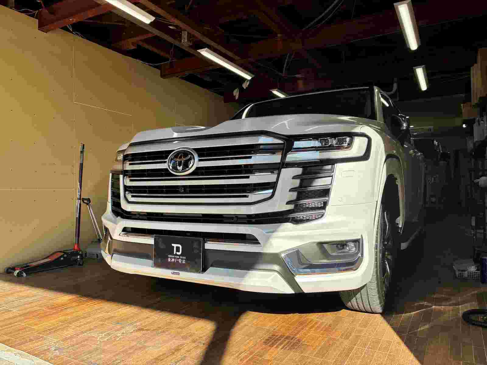 TOYOTA LAND CRUISER 300 カーセキュリティ取付させていただきました。