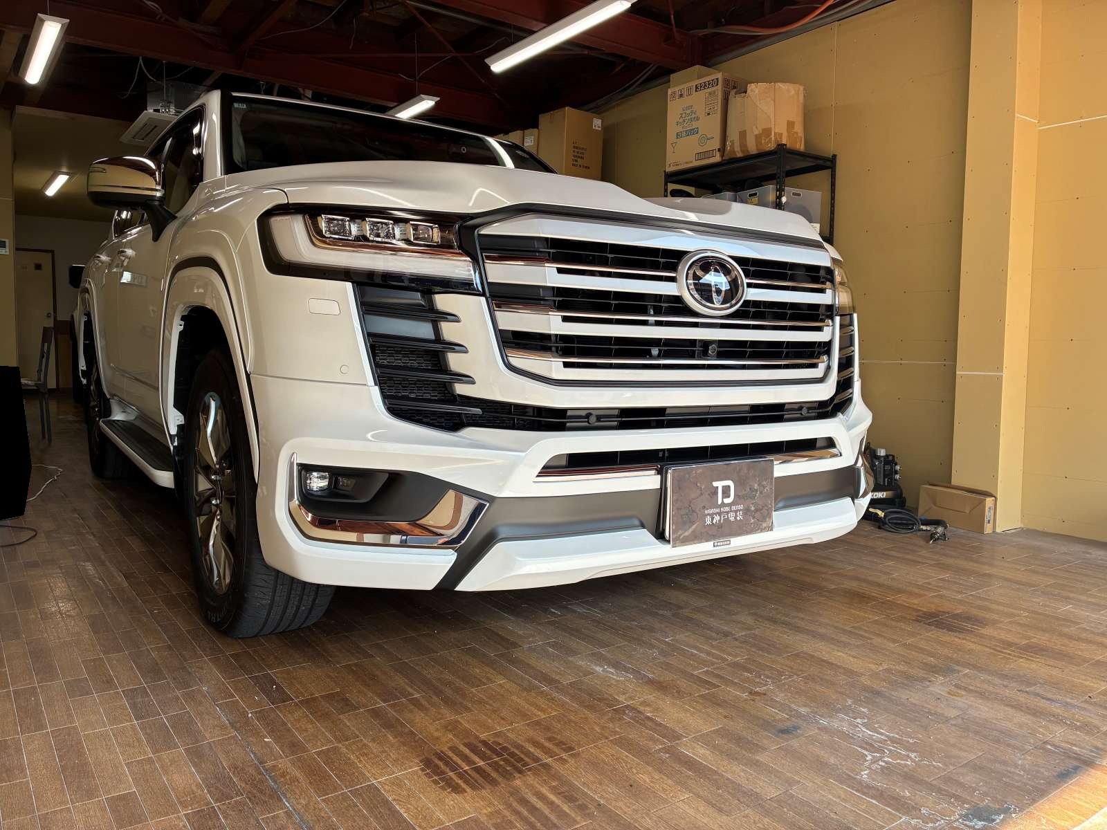 TOYOTA LAND CRUISER300 Car Security Panthera 施工ご依頼いただきました。