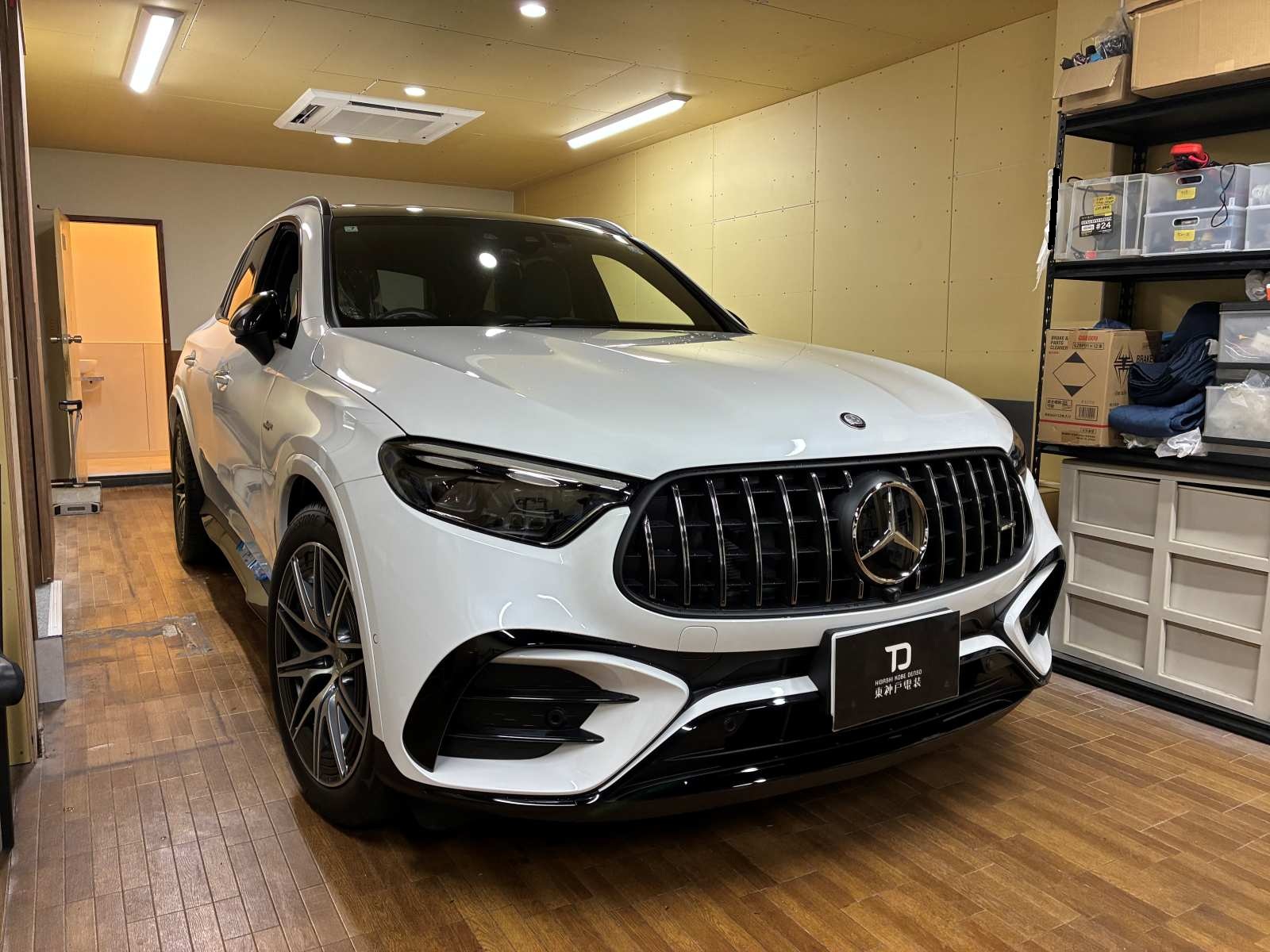 メルセデスベンツ GLC その他電装系取付ご依頼いただきました。
