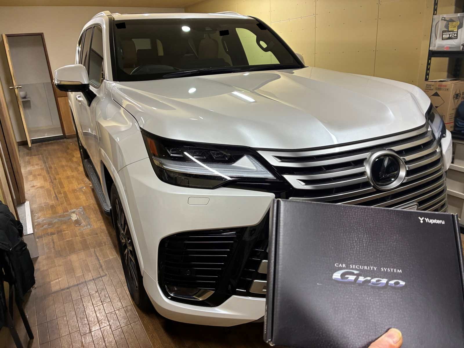 LEXUS LX カーセキュリティ 施工ご依頼いただきました。