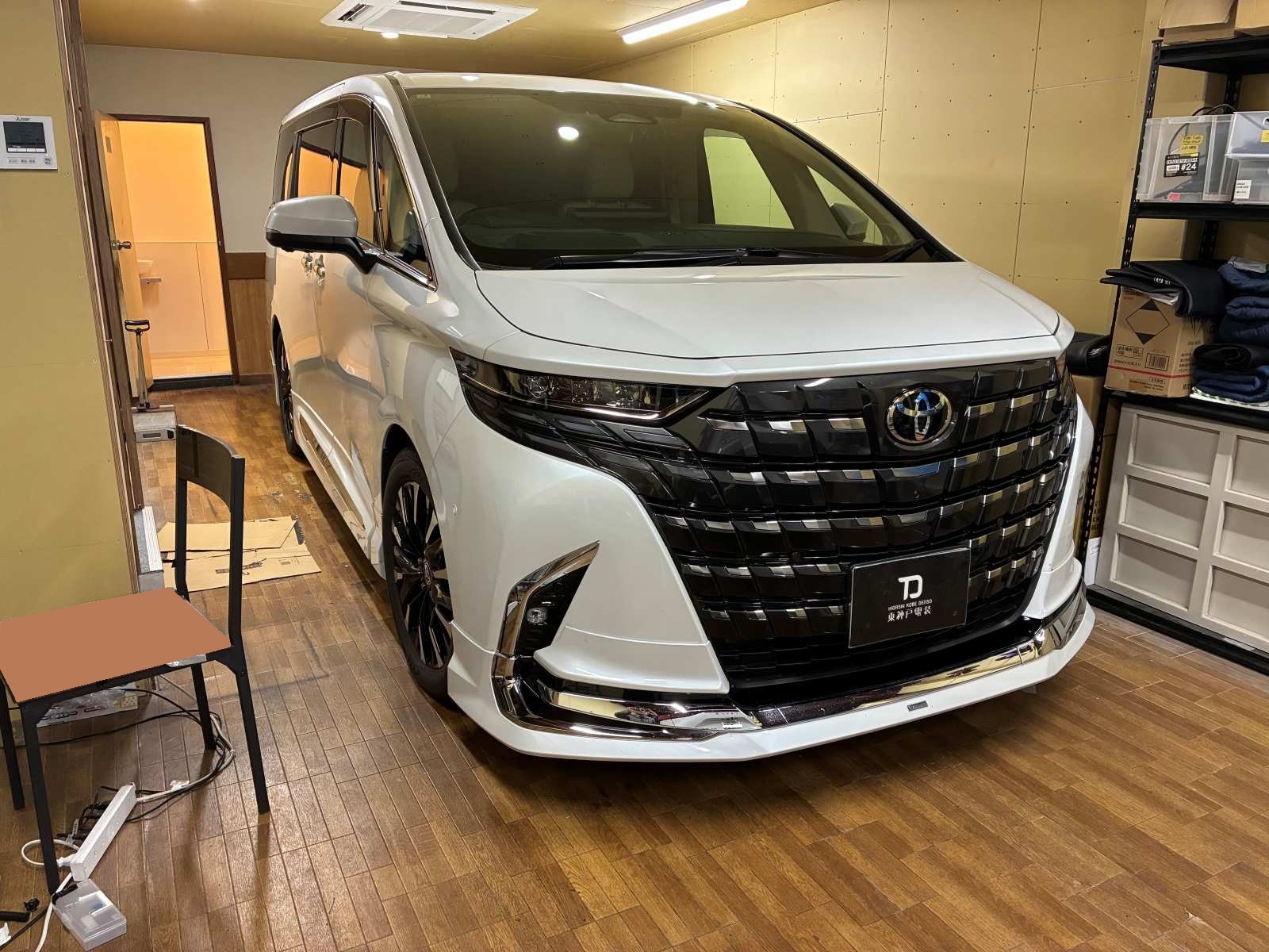 TOYOTA ALPHARD Executive Lounge カーセキュリティ Panthera 施工ご依頼いただきました。