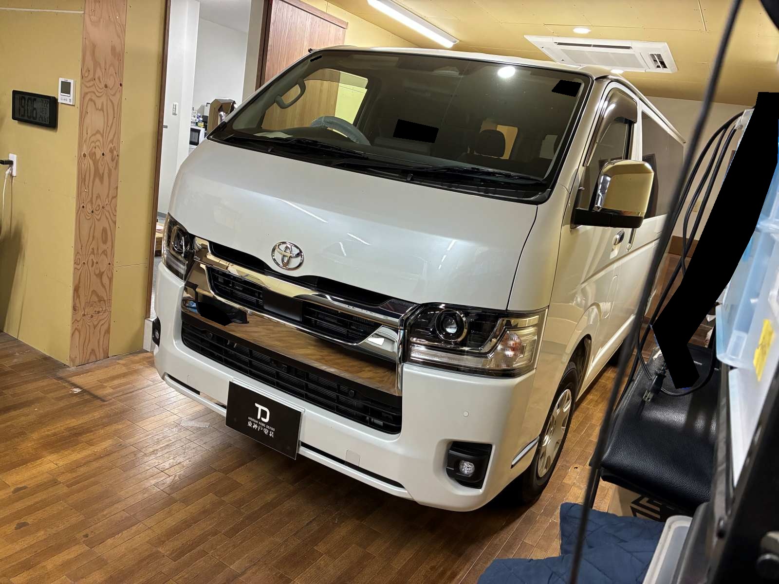 TOYOTA HIACE カーセキュリティ Panthera 施工ご依頼いただきました。