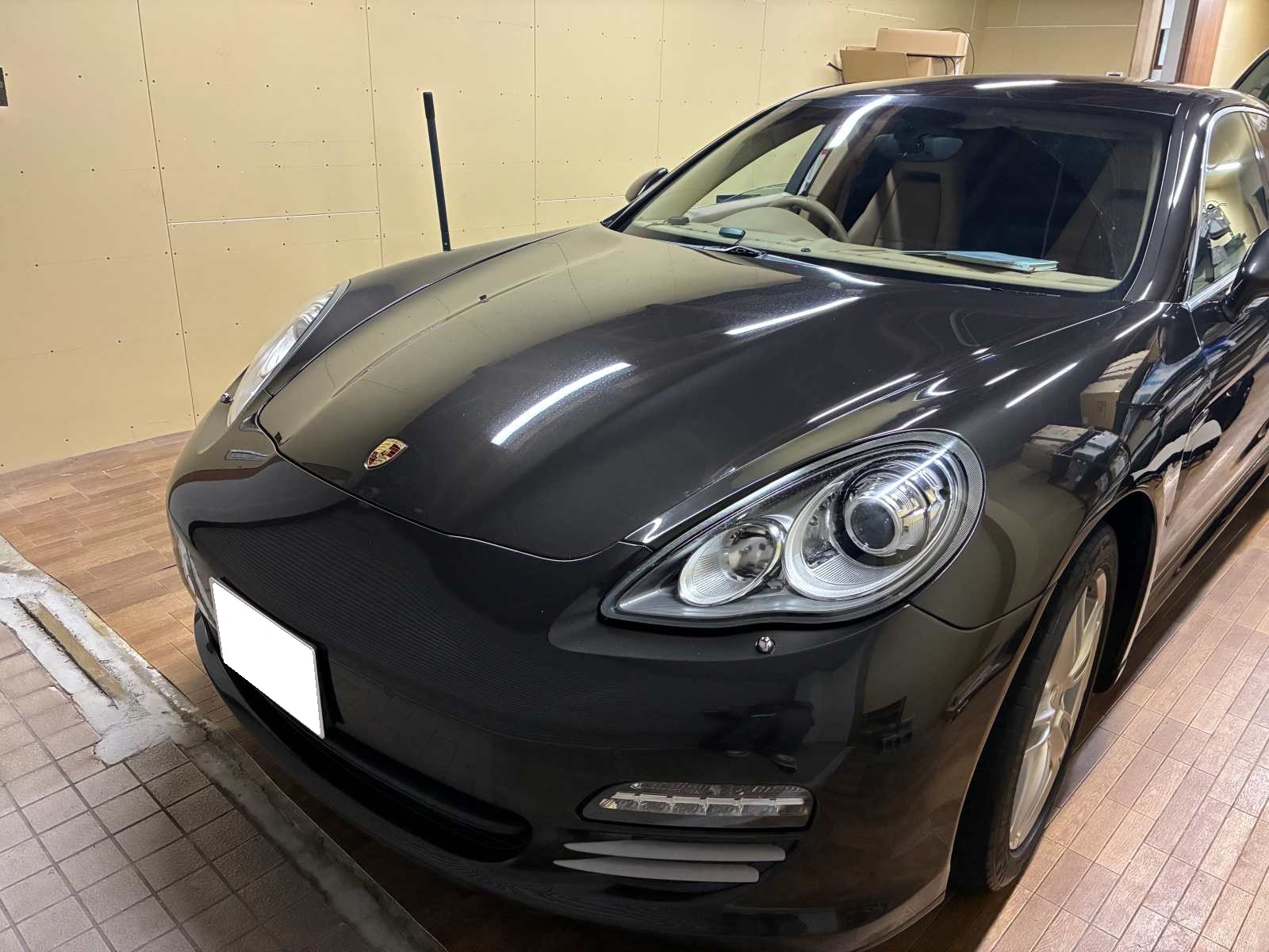 PORSCHE Panamera4S その他電装系修理点検 ご依頼いただきました。